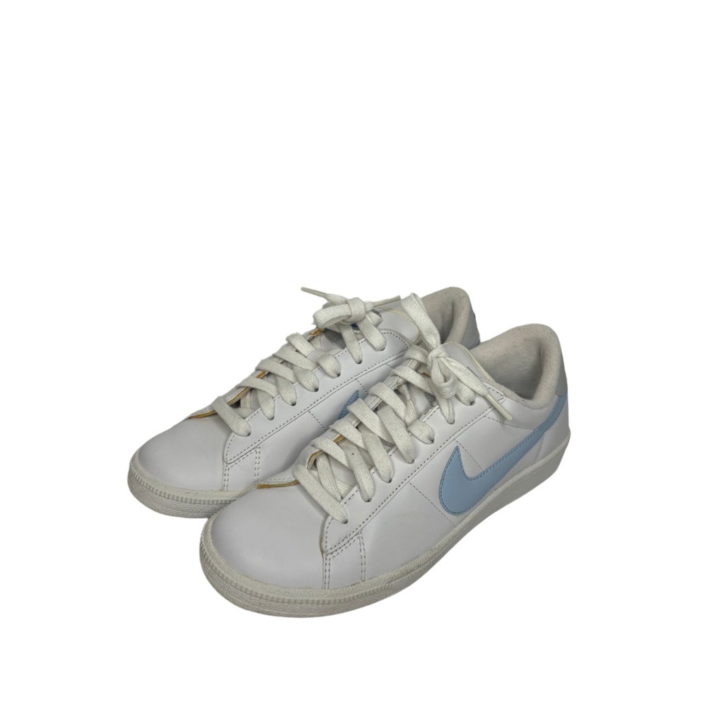 Y2Kwomen's‎  Nike White and Blue Sneakers size 8